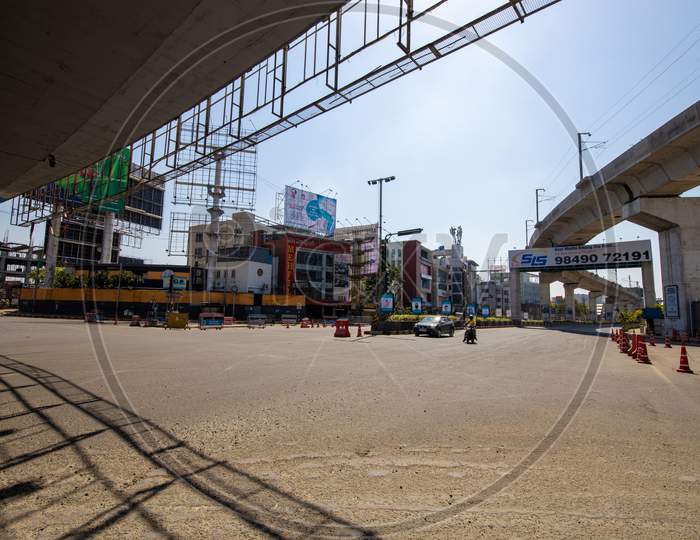 Janata Curfew , Deserted Roads At Hitech City Signal  in Hyderabad  As Indian Prime Minister Narendra Modi Called For a 14 Hour Janta  Curfew Or Self-imposed  Quarantine To Break The  Highly Contagious  COVID 19 Or Corona Virus Spread