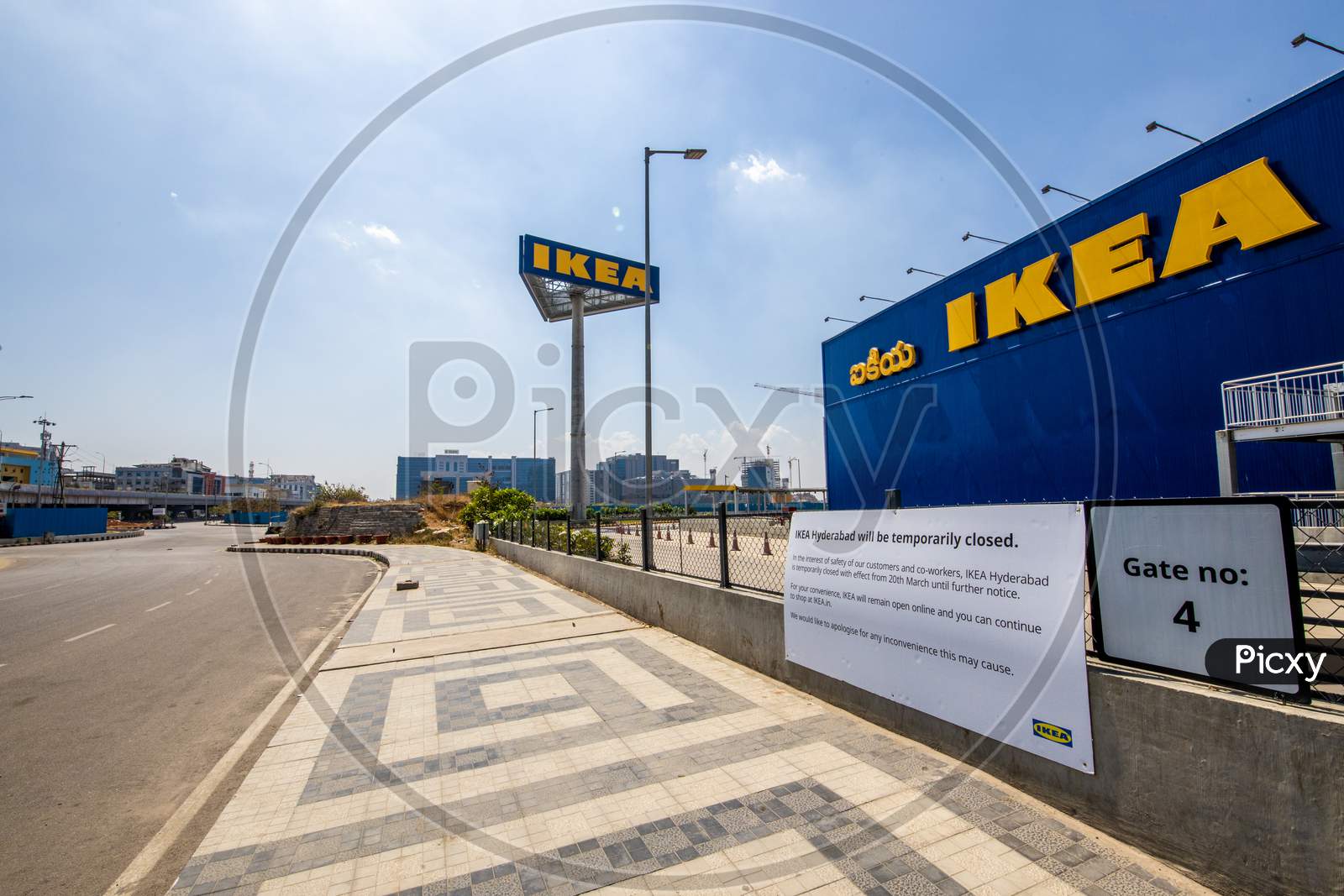 Janata Curfew, Deserted Roads At IKEA   in Hyderabad  As Indian Prime Minister Narendra Modi Called For a 14 Hour Janta  Curfew Or Self-imposed  Quarantine To Break The  Highly Contagious  COVID 19 Or Corona Virus Spread