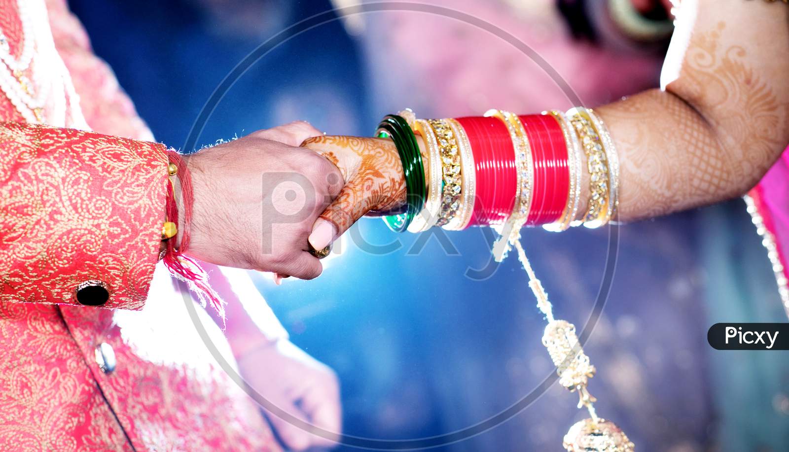 Bride & Groom Hand' Together In Indian Wedding