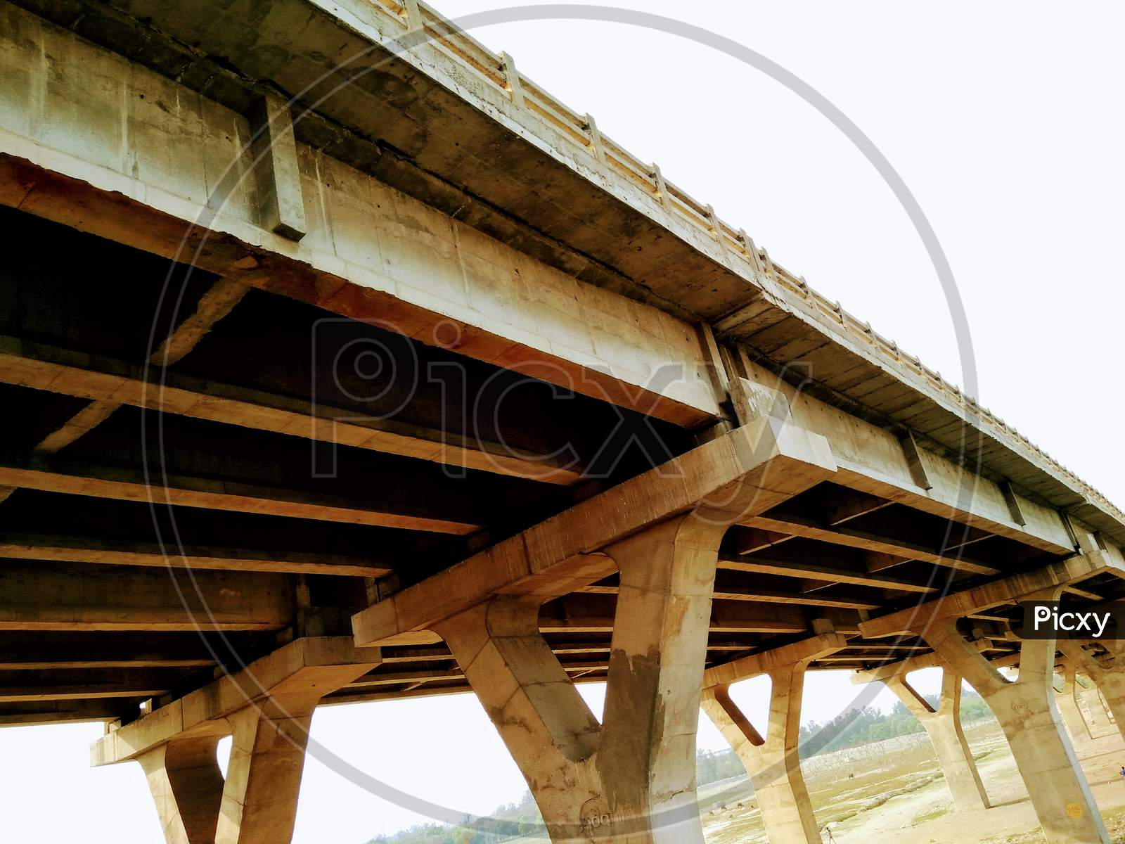 A picture of bridge