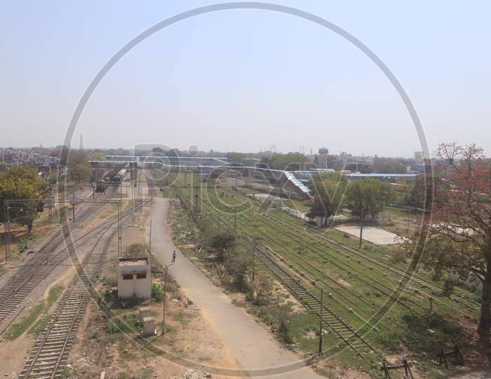 Deserted Railway Station   In prayagraj Due To Corona Virus Or COVID 19 Outbreak and Lock down
