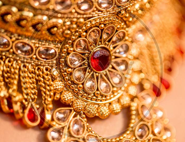 Bride'S Jewelery In Indian Wedding