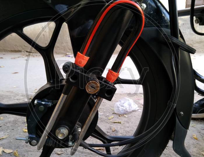 Bike Tyres Lock