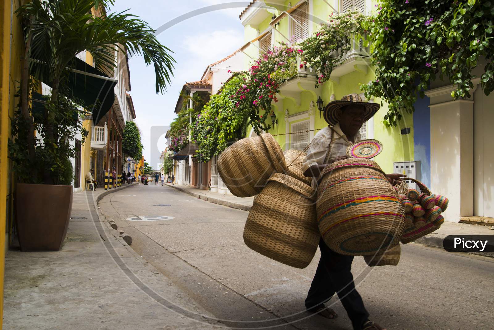 colombian basket street seller
