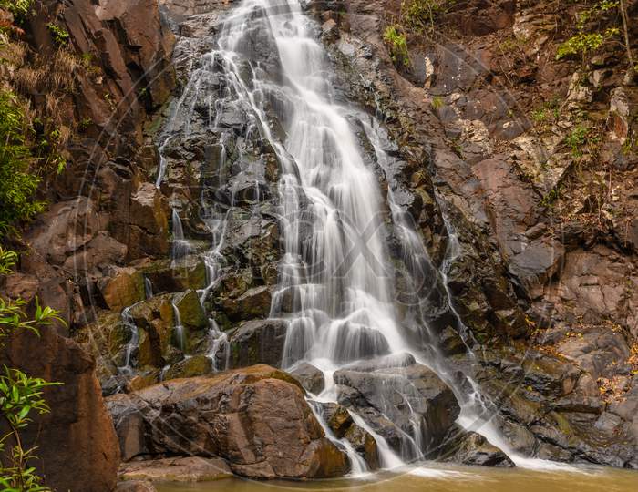 Uski Waterfall .