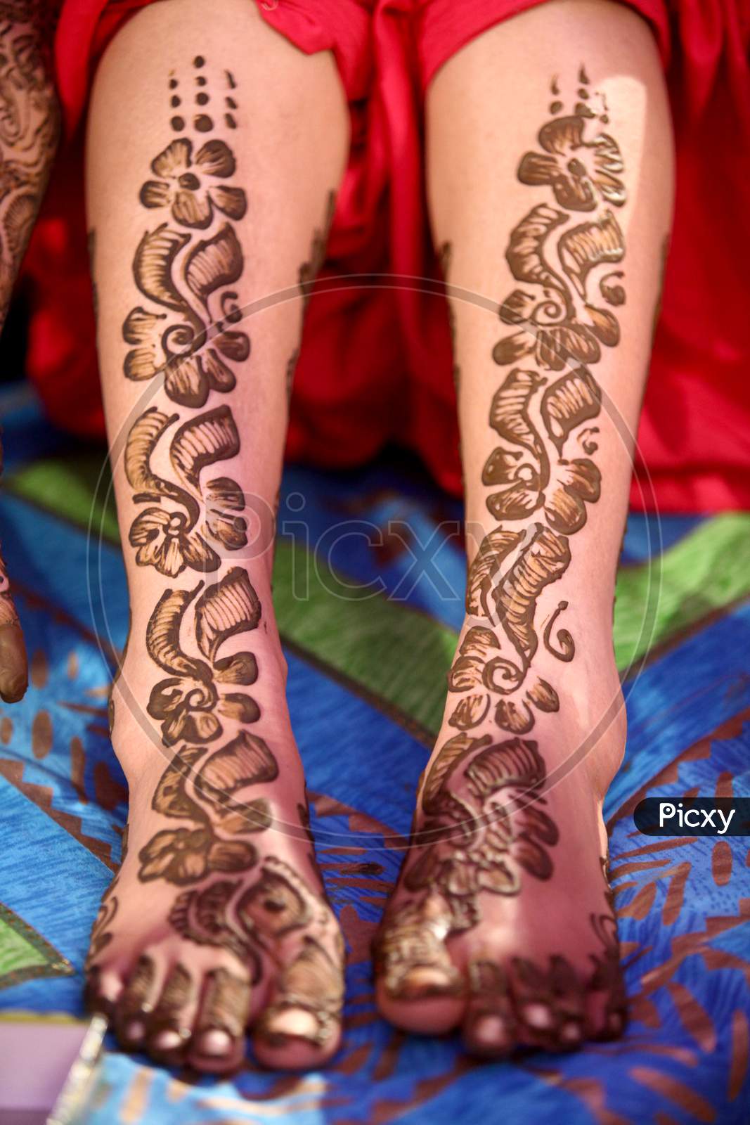 Indian Wedding Mehndi Ceremony For Bride