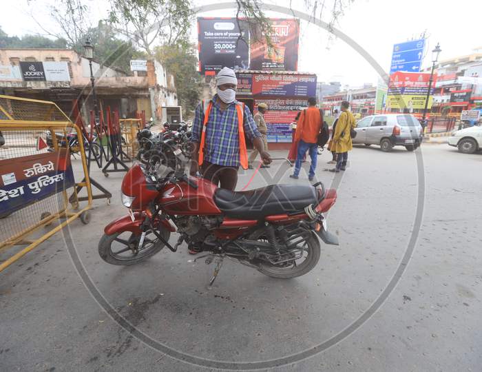 Police Vigilance On Roads of Prayagraj Due To Corona Virus Or COVID 19 Lockdown