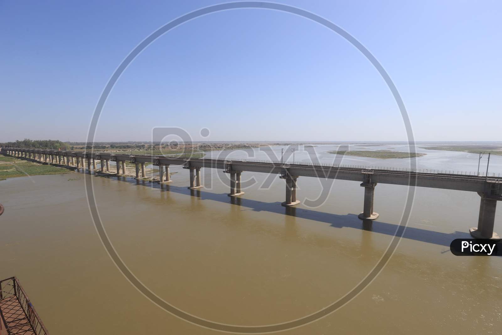 A view of  empty Phaphamau bridge during lockdown by the authorities to limit the spreading of coronavirus disease (COVID-19), Loknathin Prayagraj, March 29, 2020.