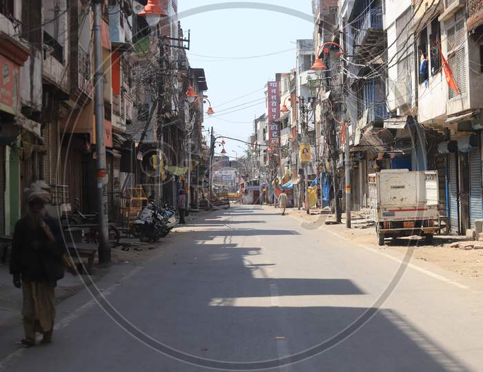 A view of empty national highway during a 21-day nationwide lockdown to limit the spreading of coronavirus disease (COVID-19),Prayagraj ,March 31, 2020.