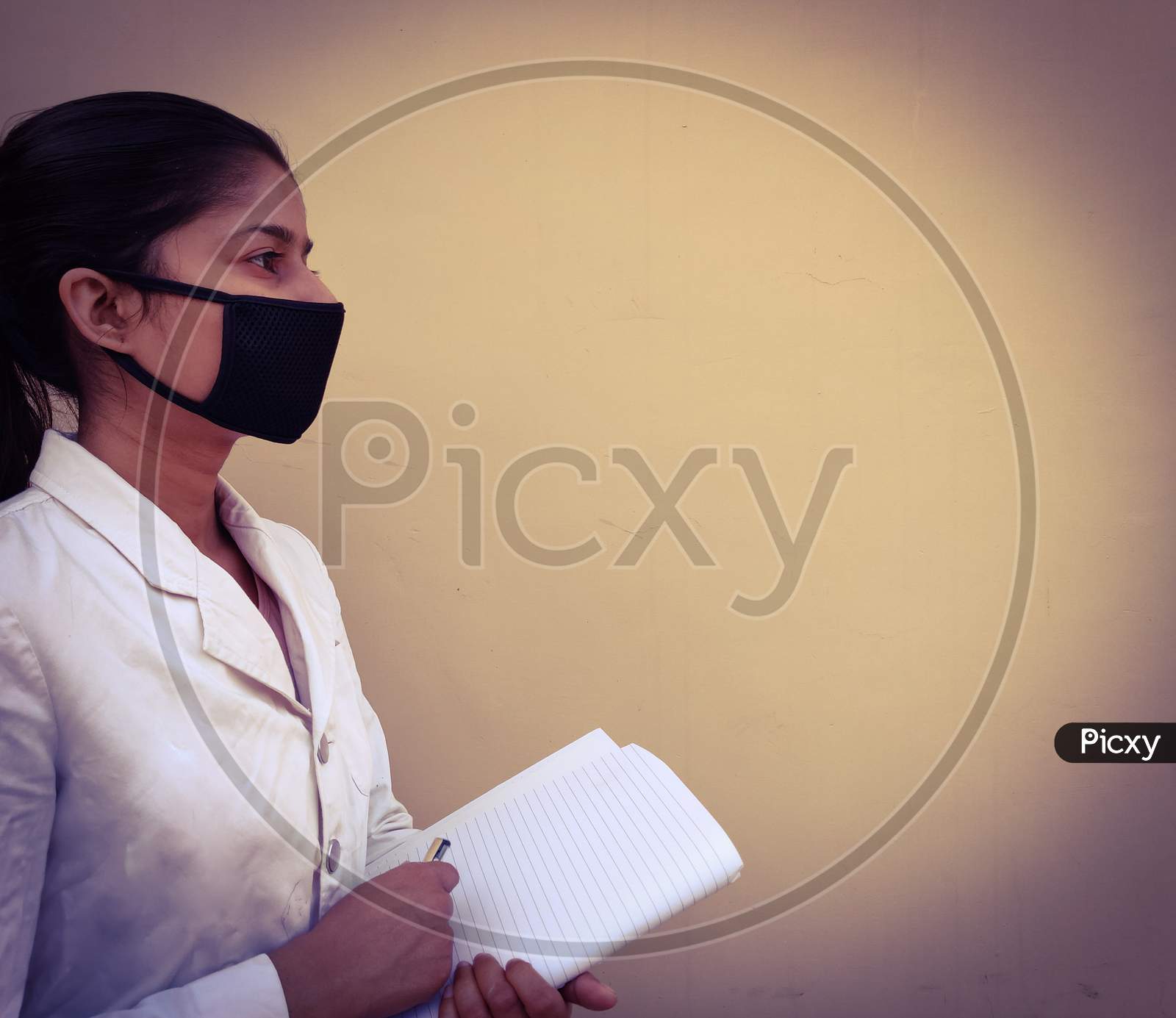 Doctor wearing mask for prevention from corona virus