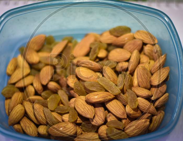 closeup of a almonds and almonds on a bowl