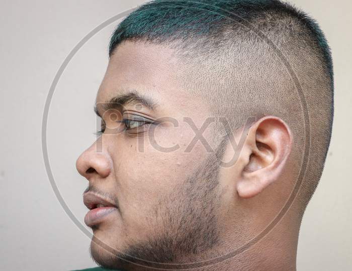 Small hair style for man with beards