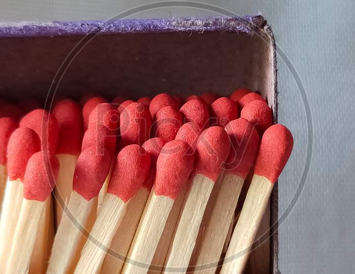 Photo of matchsticks. Redhead matchsticks photo.