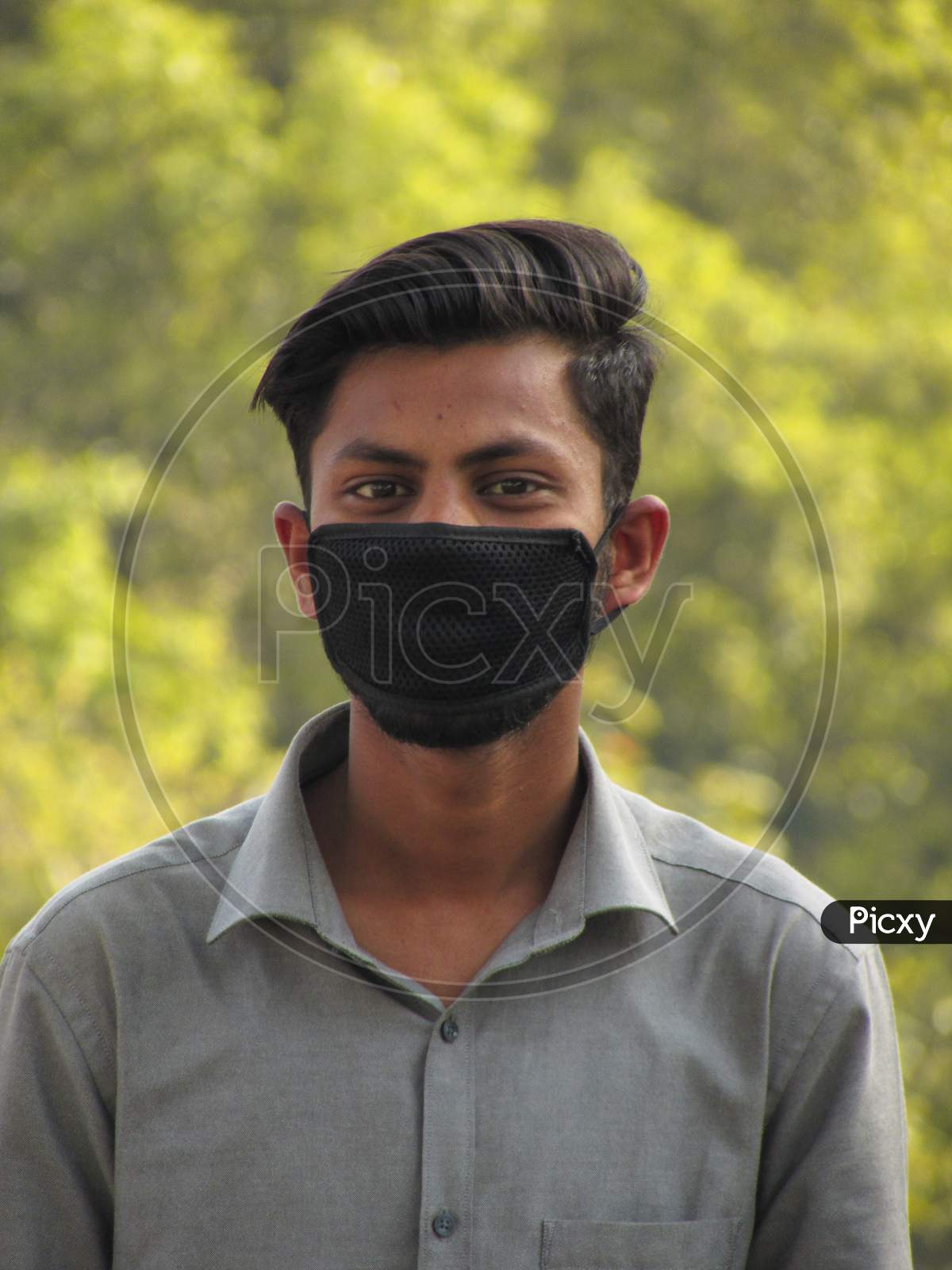 Indian man wearing mask 
