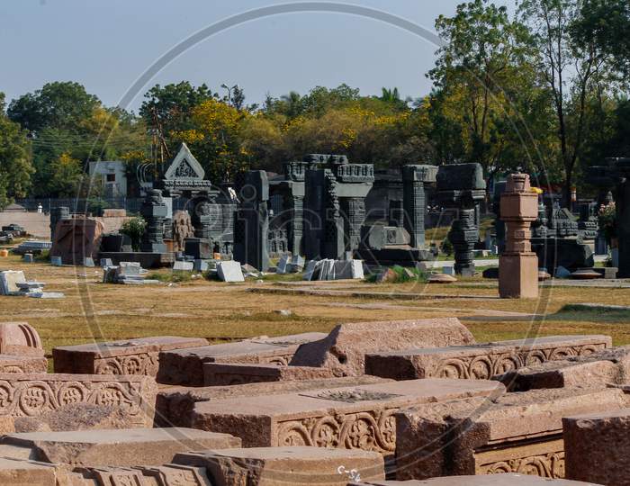 ruins of kakatiyan temple