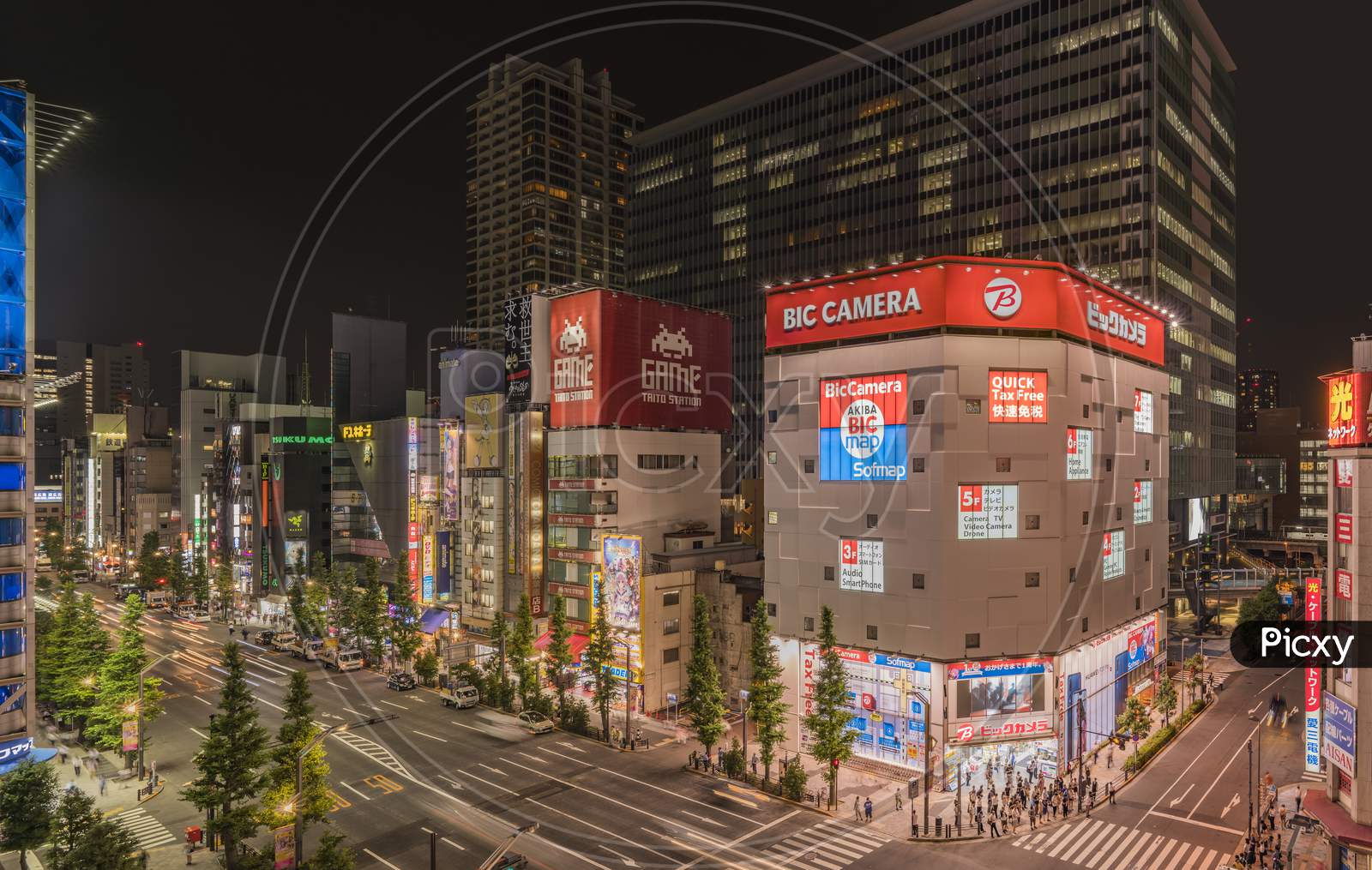 Image Of Tokyo Japan July 11 18 Aerial Night View Of The Akihabara Crossing Intersection In The Electric Town Of Tokyo In Japan Nk3022 Picxy