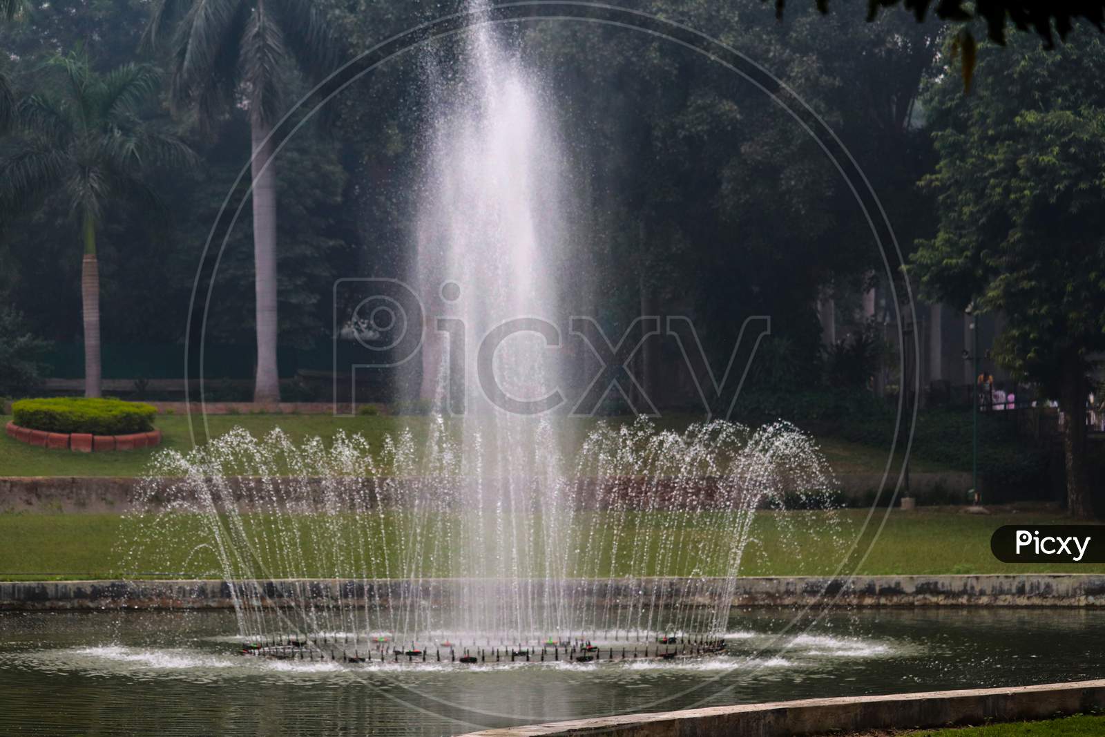 Amazing Water Fountain Outdoor In The Garden