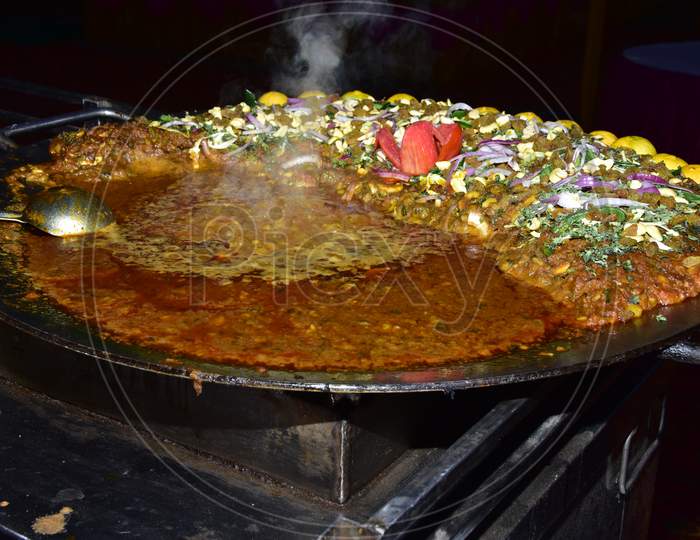 Famous Pavbhaji's view on a cart in the market