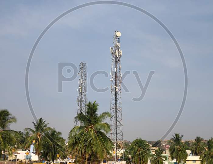 Twin mobile tower's
