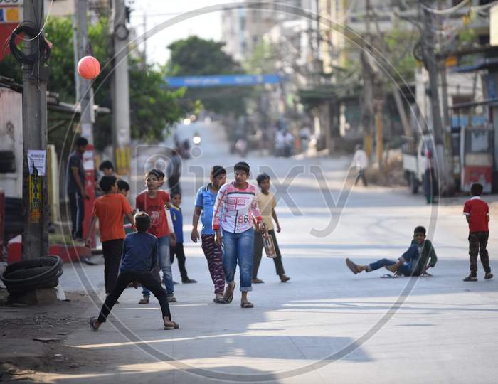 Kids defying lockdown as they come out and play on roads in Gayatri Nagar,Borabanda, Covid19, coronavirus pandemic