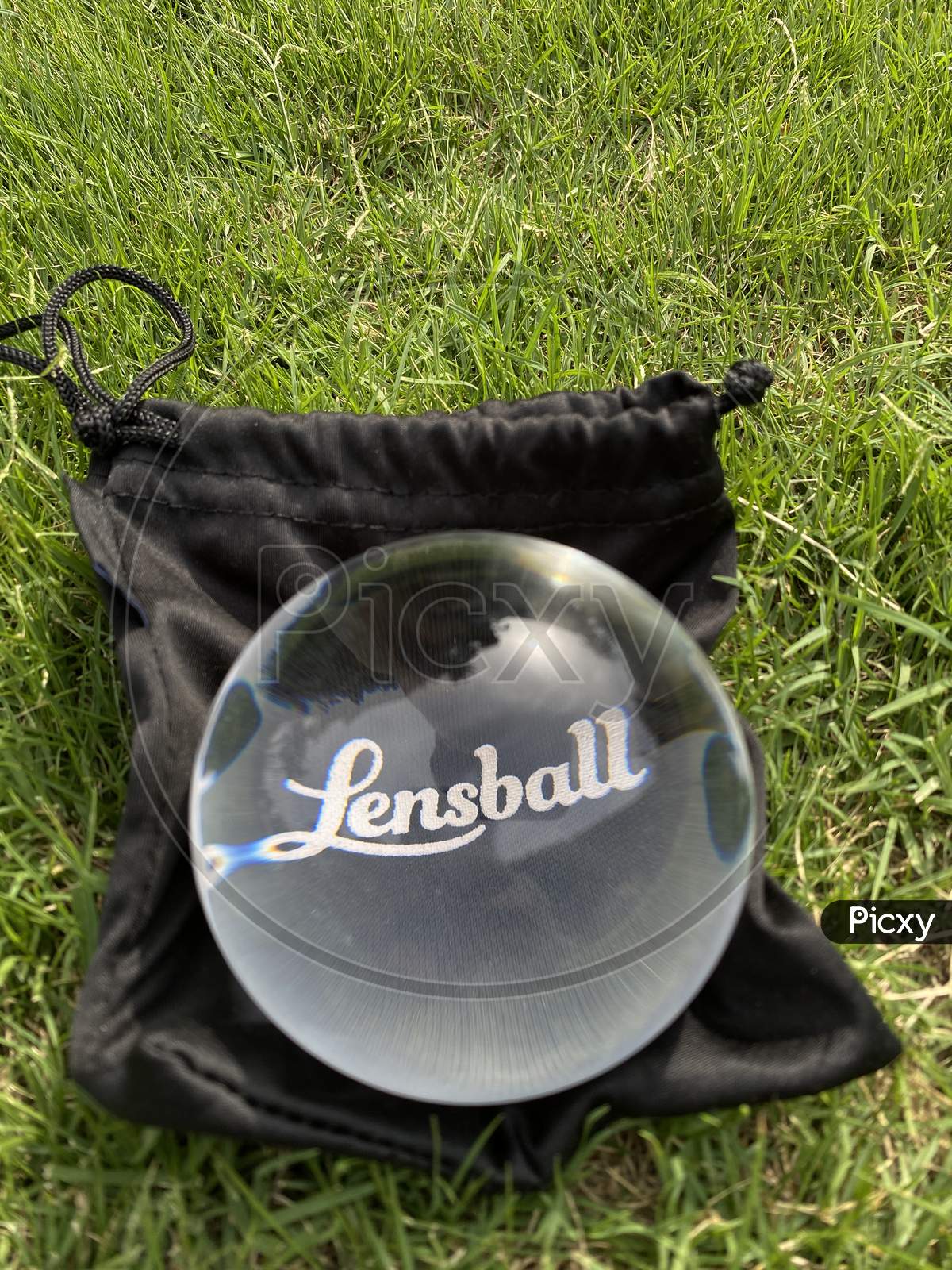 Lens ball