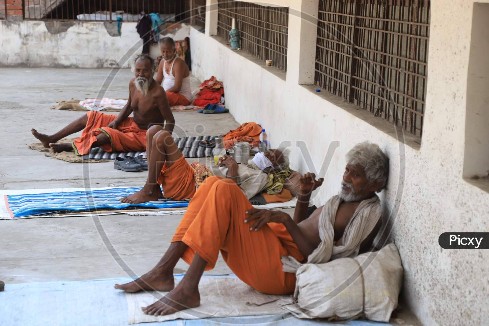 Homeless People Sleeping on a Roadside  During Nationwide Lockdown Amidst Coronavirus Or COVID-19 Outbreak in Prayagraj