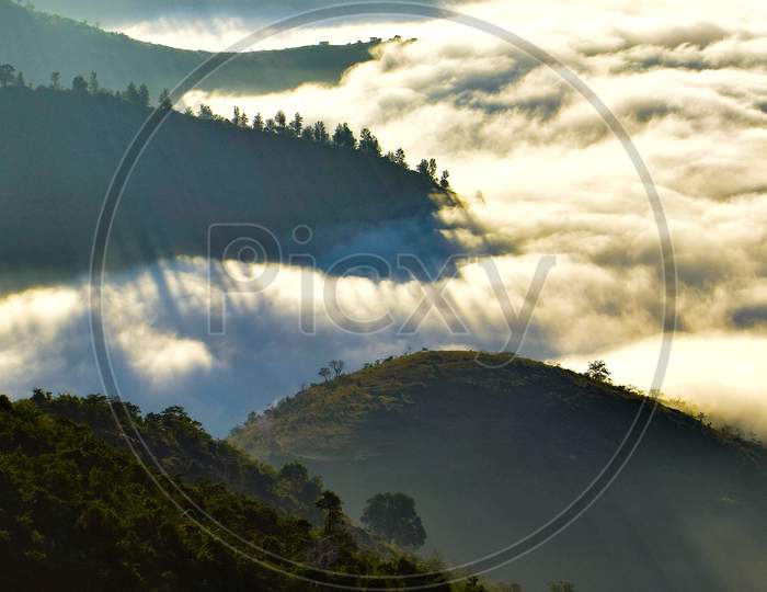 Clouds seen from Jindhagada peak