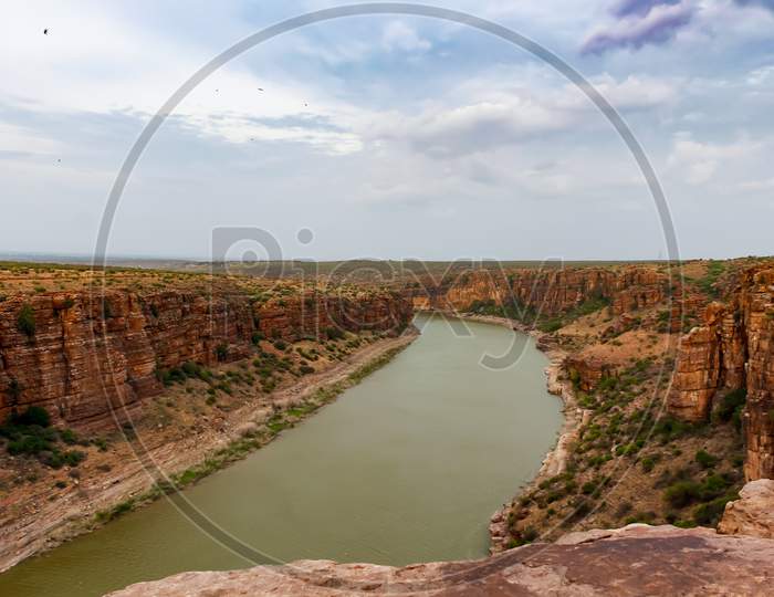 Amazing view at Grand canyon of india ,gandikota fort, andhrapradeshAmazing view at Grand canyon of india ,gandikota fort, andhrapradesh