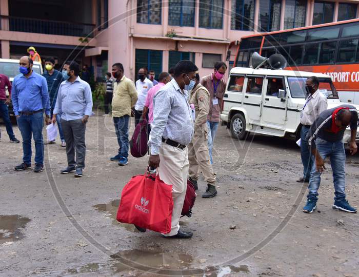Passengers Arriving At A.S.T.C Bus Stand To Travel To their Hometowns During Nationwide lockdown Amidst Coronavirus or COVID-19 Outbreak in nagaon Assam , April 25 2020
