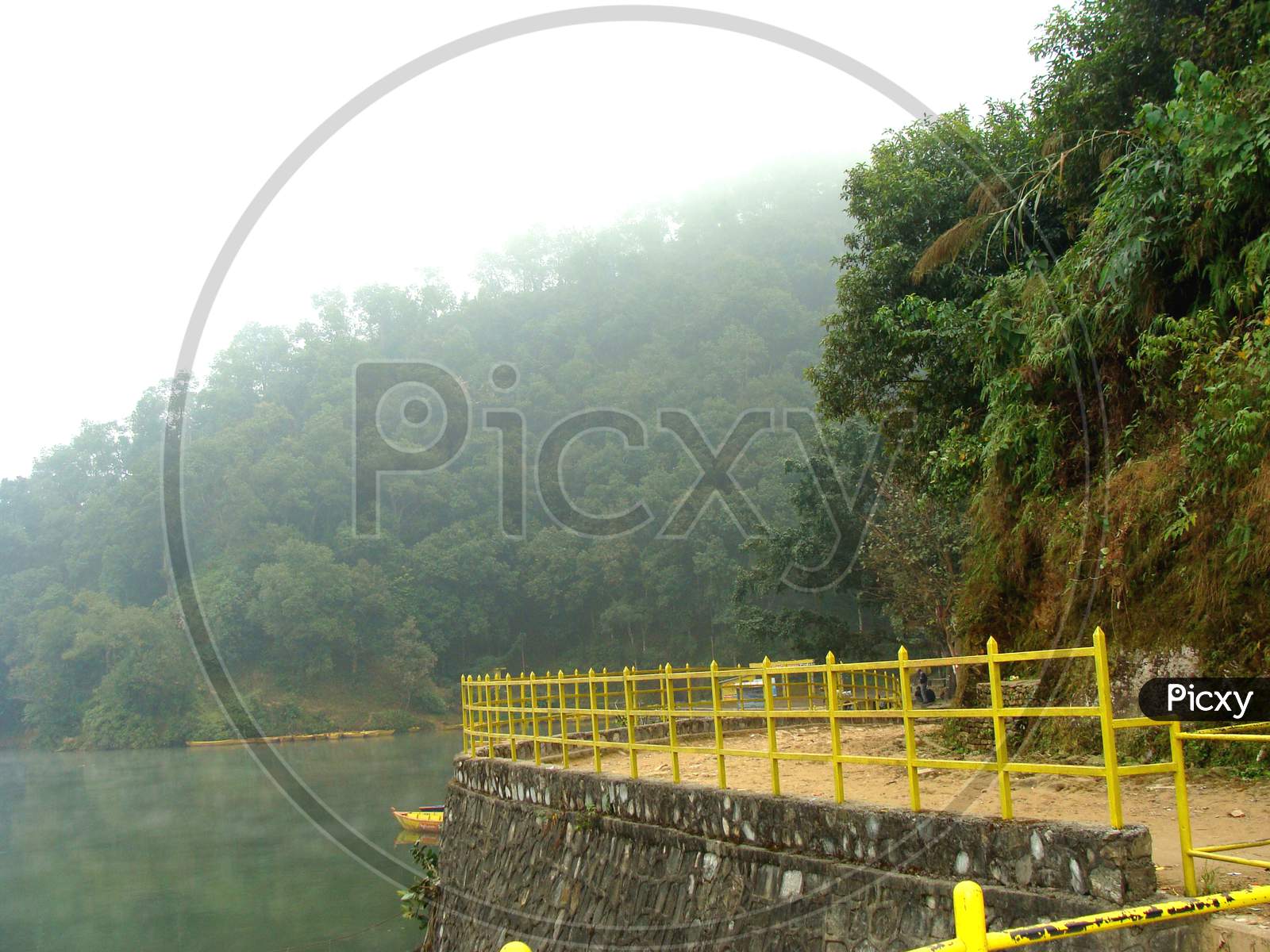 Lake-Side Walking Ways Is Suitable For The Tourist Of Nepal, Good Tourist Place