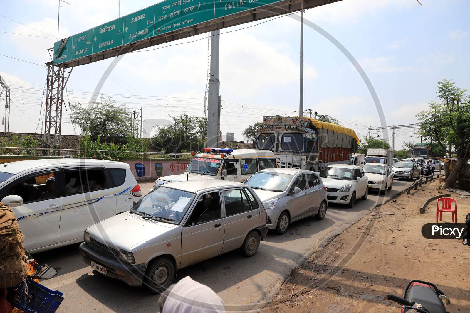 Traffic Jam At Prayagraj City Entrance During Nationwide Lockdown Amidst Coronavirus Or COVID-19  Pandemic In Prayagraj April 27, 2020