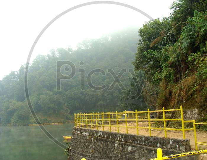 Lake-Side Walking Ways Is Suitable For The Tourist Of Nepal, Good Tourist Place