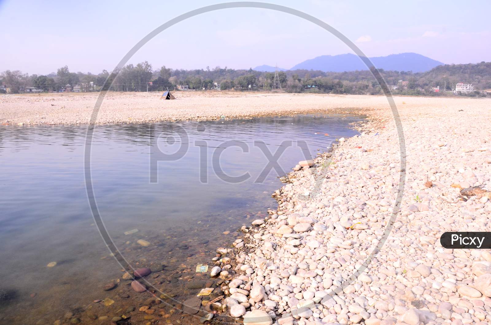 Picture Taken Beside The Shoreline Of River Beas Nadaun Hiamchal Pradesh India