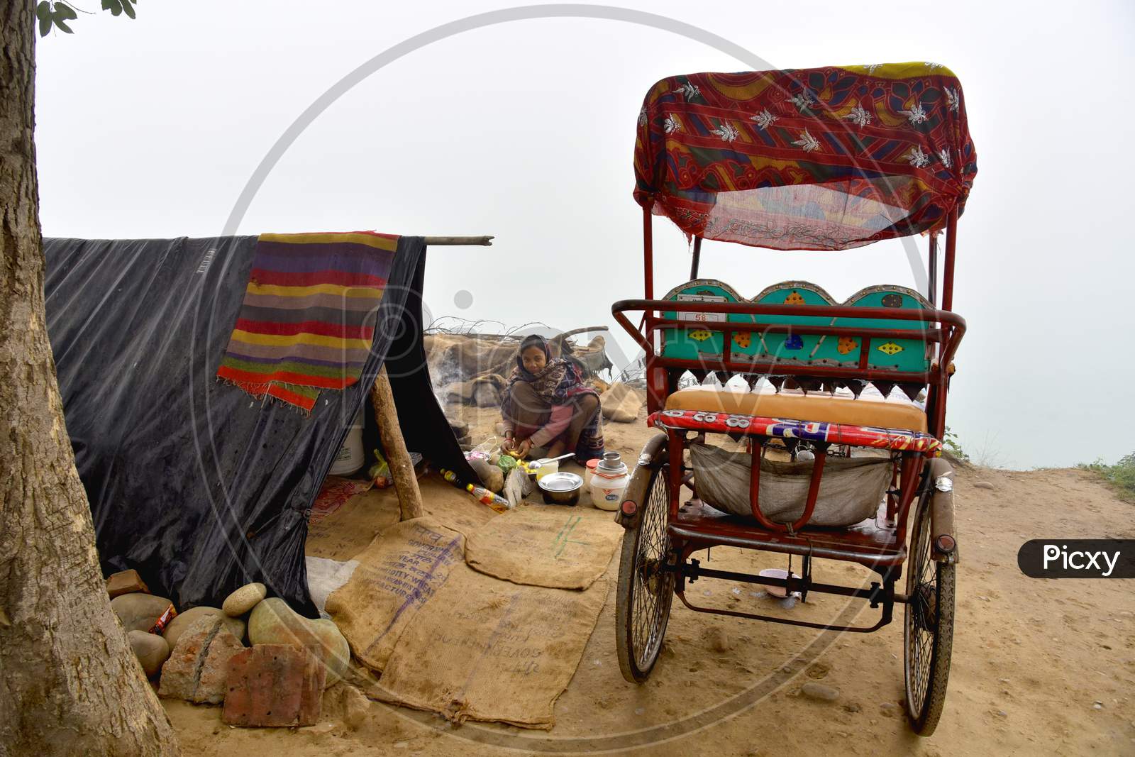 Indian Poor Families Living in Road side tents Or Huts