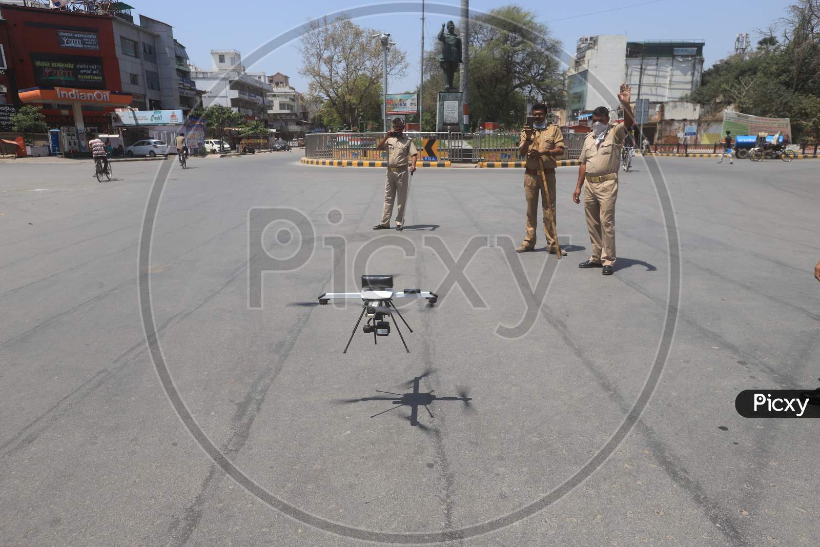 Indian Police Using Technology Of Drones And Communicators For Aerial Survey Of People On Roads During 21-Day Lock Down Period Due To Corona Virus Or COVID-19  Outbreak in Prayagraj