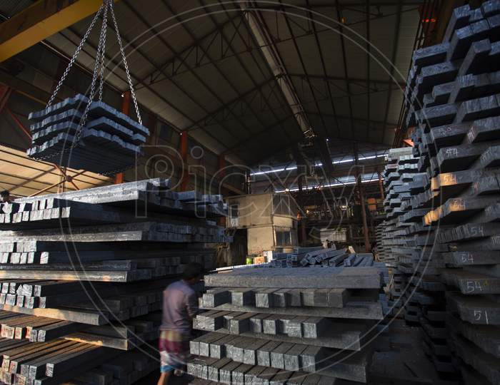 Wholesale Steel Rebar Round, Iron Steel Rod For Construction Steel Bars, View Rebar Steel At Demra, Dhaka, Bangladesh.