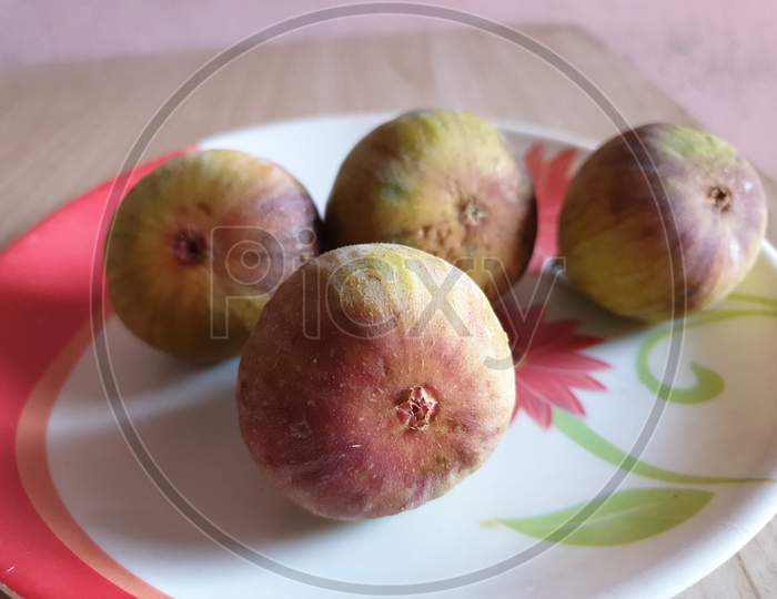 These are figs
