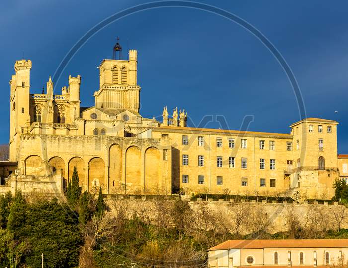 View Of St. Nazaire Cathedral In Beziers, France