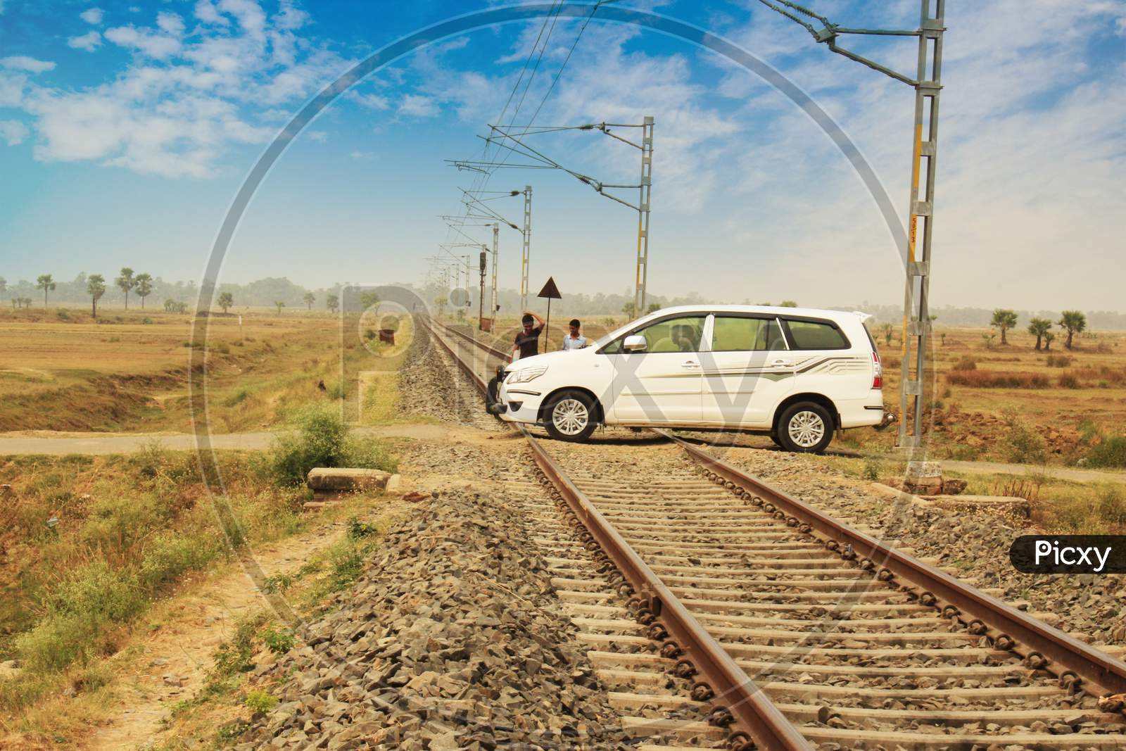 unmanned level crossing