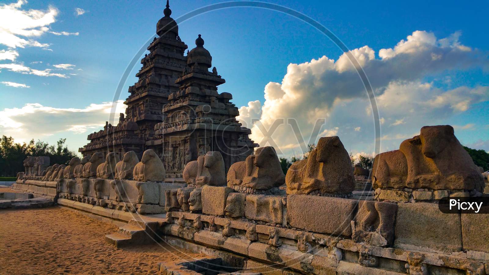 Glorious Shore Temple in Mahabalipuram