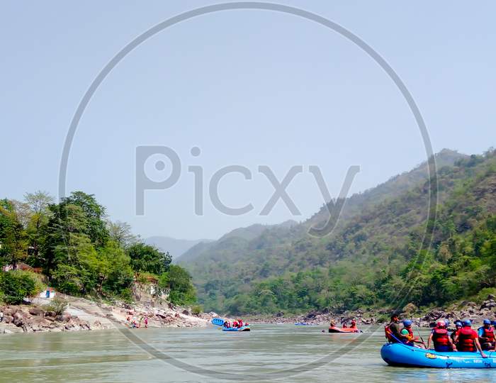 River Rafting in Rishikesh is an experience that will get your pulse racing to make it one of the most unforgettable trips of your life.