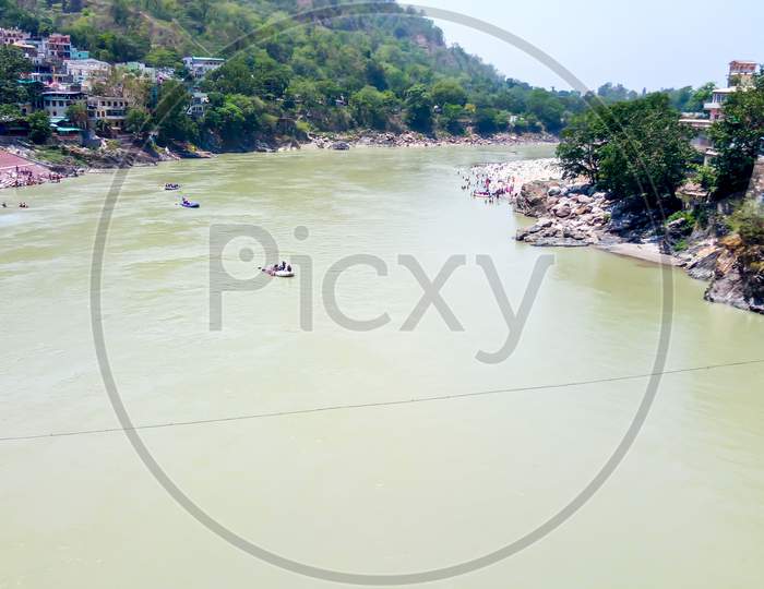 River Rafting in Rishikesh is an experience that will get your pulse racing to make it one of the most unforgettable trips of your life.