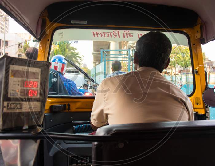 Mumbai, Maharashtra, India - June 4Th, 2019 : Inside View Of Auto-Rickshaw Driver Driving On Streets Of Mumbai Traffic - Image