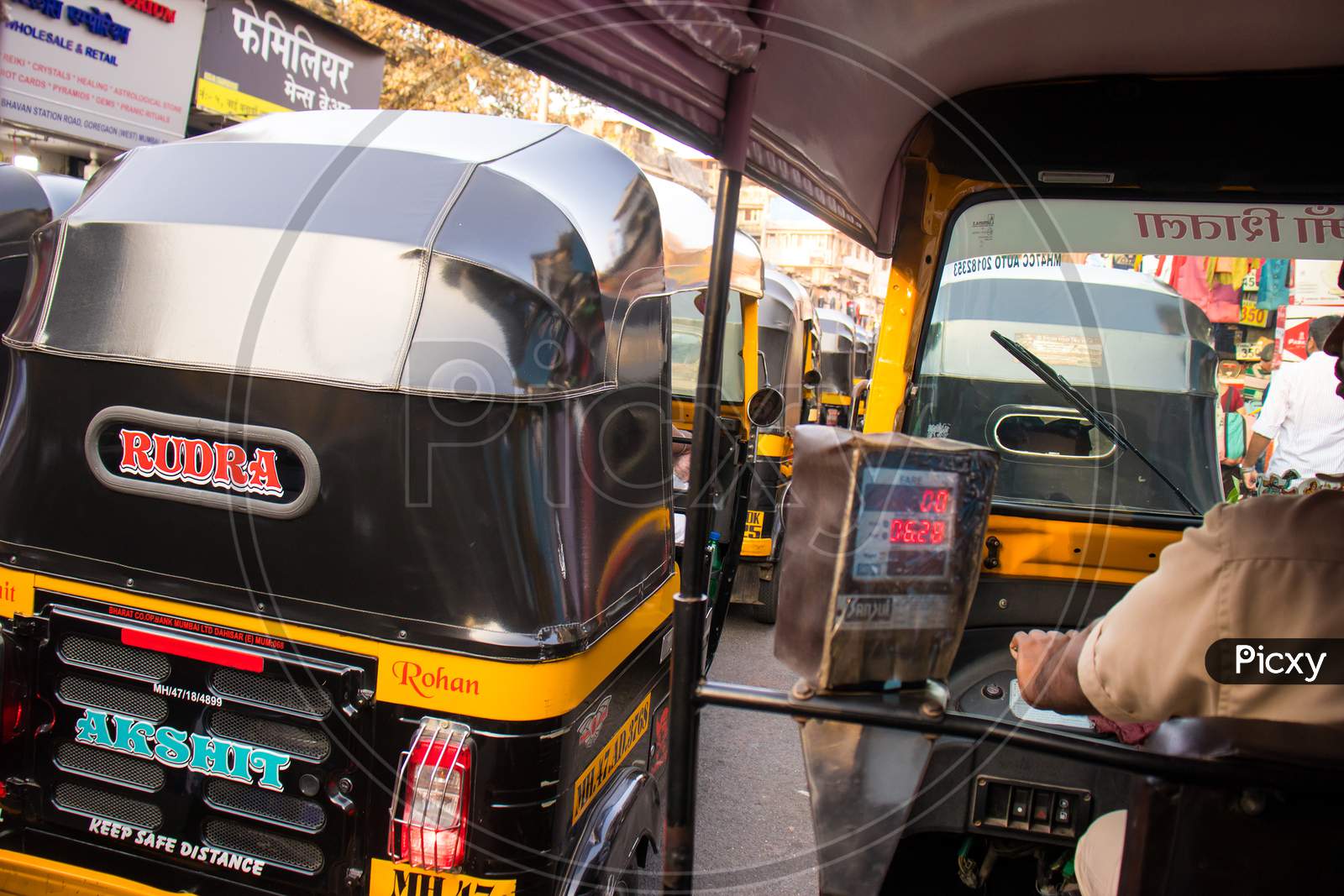 Mumbai, Maharashtra, India - June 4Th, 2019 : Inside View From Indian An Auto-Rickshaws Traffic - Image