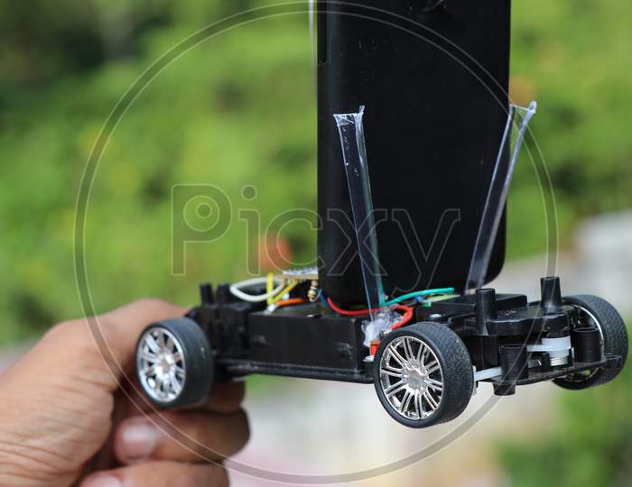 Remote Controlled Car With Smart Phone Camera
