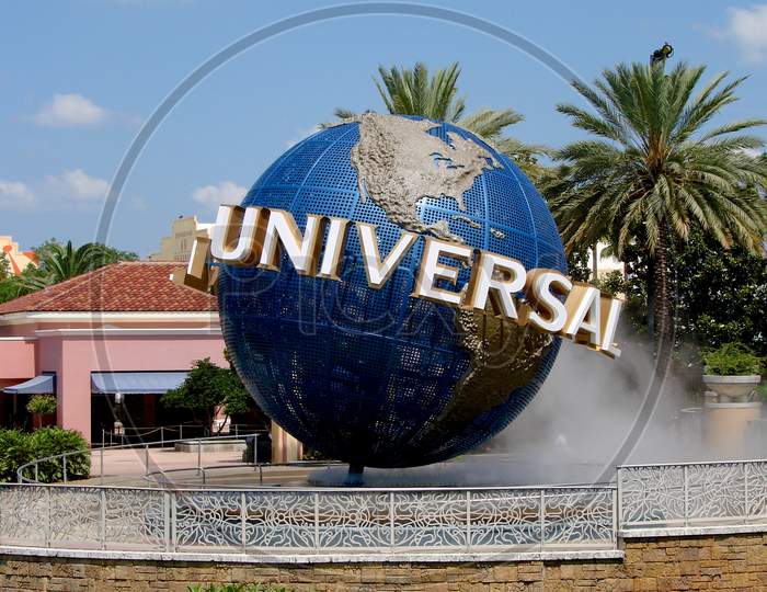 Rotating Universal Studios Logo