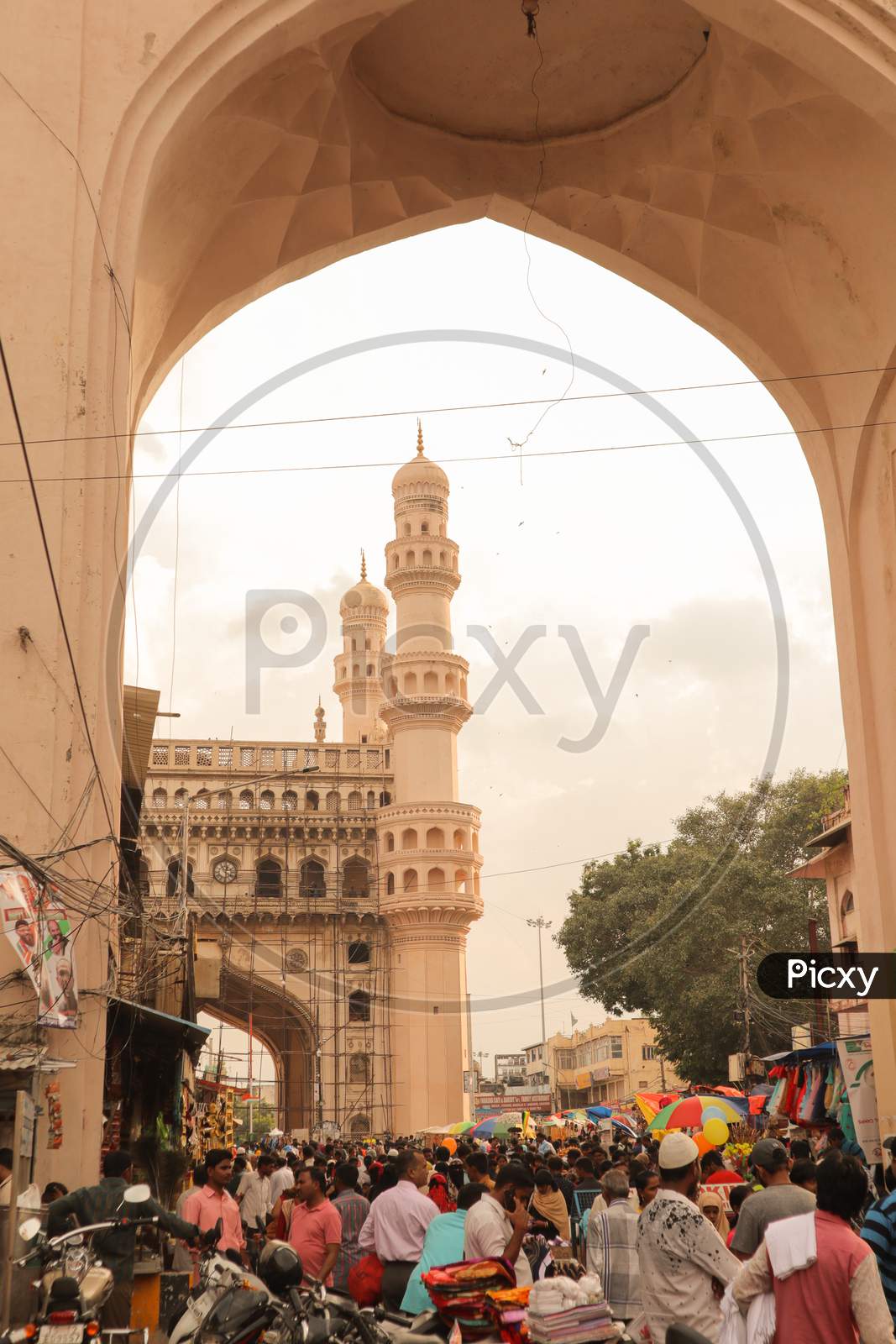 Hyderabad, India October 12,2019 - Busy Crowd Near Charminar Through Arch