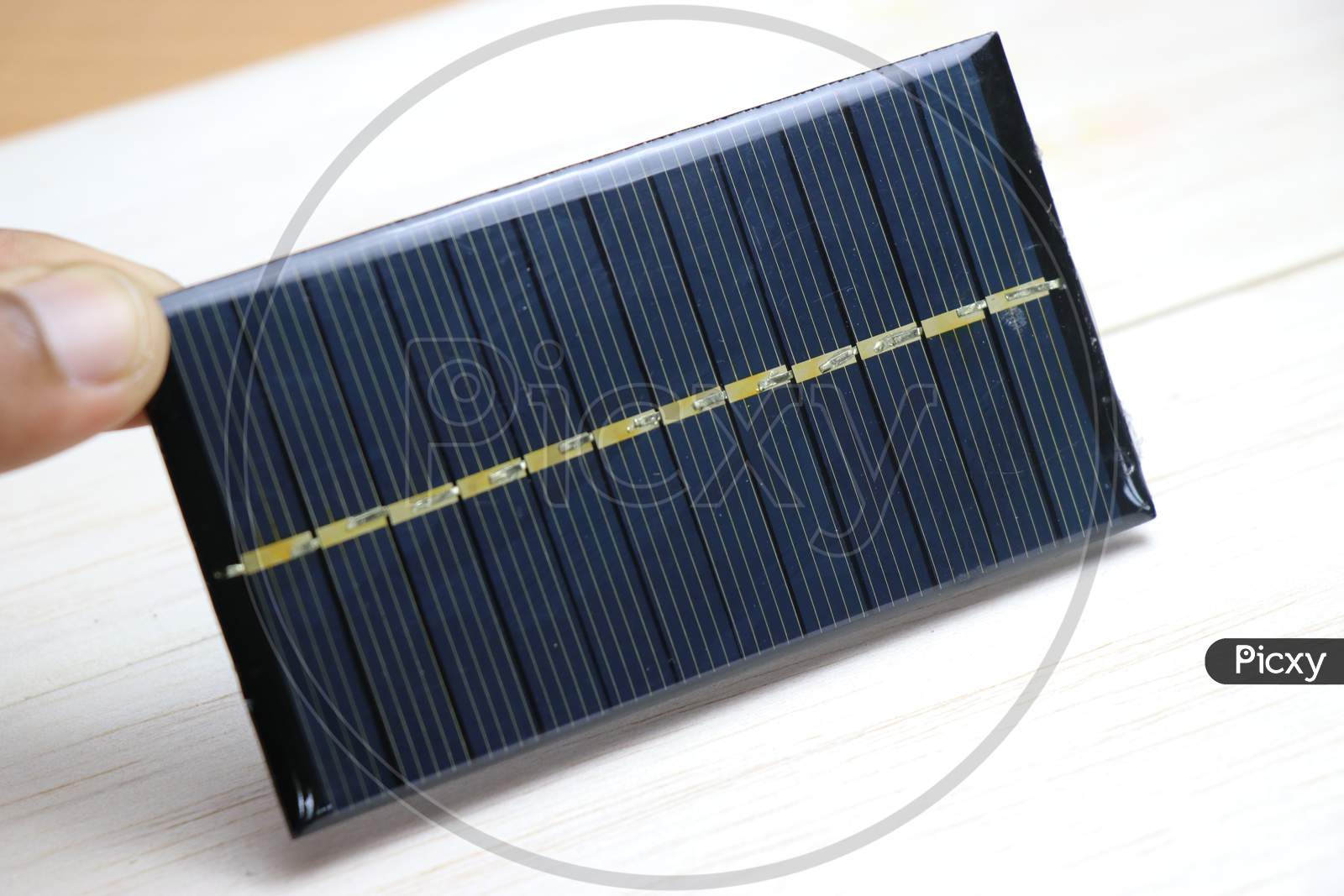 Mini Solar Cell Which Can Be Used For Small Solar Lamps,Mini Solar Cars,Solar Mobile Battery Chargers And Many More Applications
