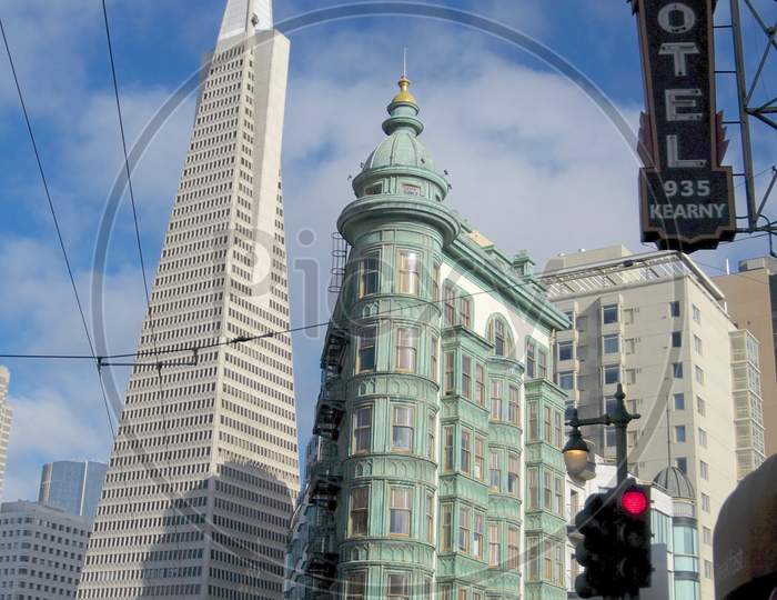 View On Transamerica Pyramid And Columbus Tower