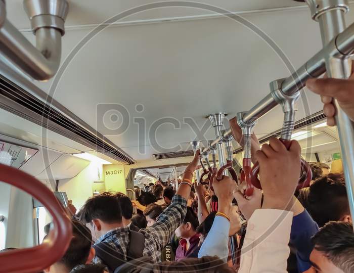 Crowd Inside the Delhi Metro